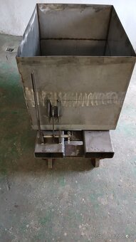Výklopný kontajner s kolieskami 800x600mm, - 6