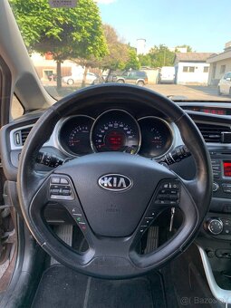 KIA Cee’d 1.6 CRDi Platinum – TOP výbava - 6