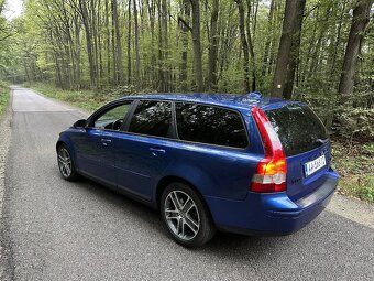 Predám Volvo V50 Momentum Sonic Blue 1.6D D4164T 2007 - 6