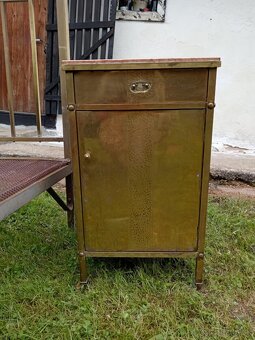 Starožitný nábytok - 6