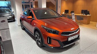2025 KIA XCEED 1,5 T-Gdi, 103kW, najazdené 3200km - 6