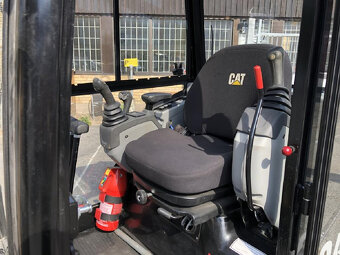 minibager 2,0t -Caterpillar 301.7D-840mth•13.8kW• - 6