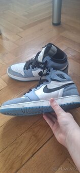 Nike Air Jordan 1 - 6