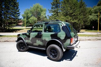 Lada Niva Bronto - 6