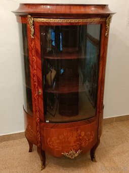 ZREŠTAUROVANÉ STAROŽITNOSTI - 6