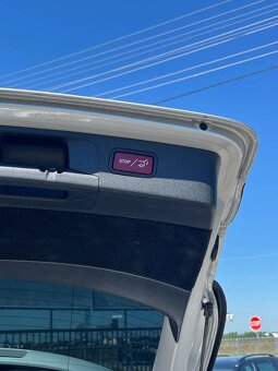 Mercedes-Benz E trieda Kombi 220 d All-Terrain 4MATIC A/T - 6