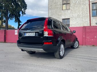 Volvo  XC90 - 6