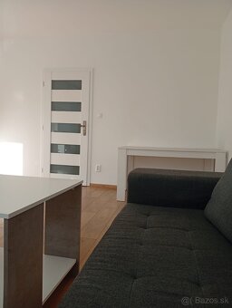 Prenájom 3 izboveho bytu v Ilave - 6