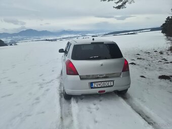 Predám Suzuki Swift 4x4 - 6