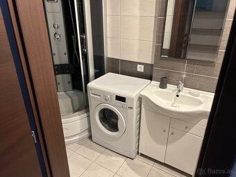 Ponúkam na prenájom 2 izbový byt v centre Snv - 6