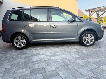 Volkswagen Touran 7miest SR - 6