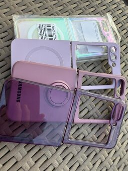 Samsung Galaxy Z FLIP 6 Top stav - 6