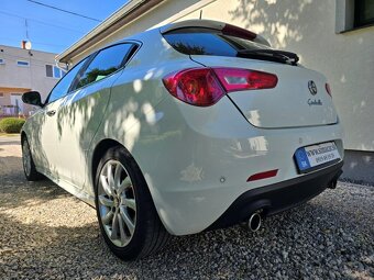 Alfa Romeo Giulietta 1.8 TBi Quadrifoglio, Mesačne: 262€ - 6