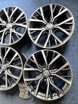 5x112 R17 VW Tiguan / Tulsa - originál Alu + šrouby - 6