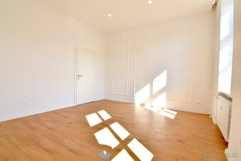 Zrekonštruovaná SMART kancelária s parkovaním v centre Nitry - 6