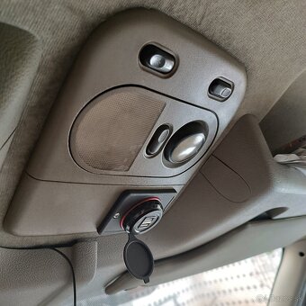 Renault Master, 2,5l, výkon 74 kW, r.v. 2008 - 6