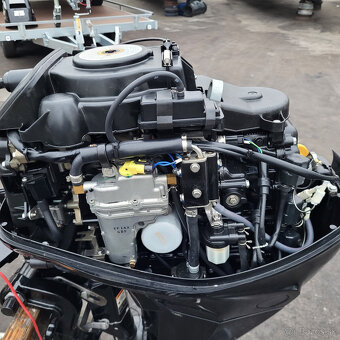 LODNI ZAVESNY MOTOR MERCURY 25 DLOUHA NOHA 4 TAKT - 6