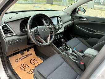 Hyundai Tucson 2.0CRDi 100kW 4x4 ČR 1MAJ NAVI DPH TAŽNÉ - 6
