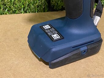 BOSCH GDR 18V-215 PROFESSIONAL Rázový uťahovač - 6