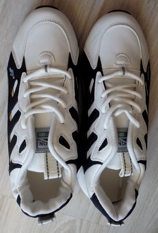 Bielo čierne botasky, v. 40 - 6