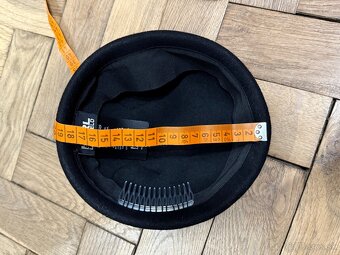 Klobucik Karl Lagerfeld - 6