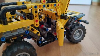 Predám Lego 42122 - Jeep Wrangler - 6