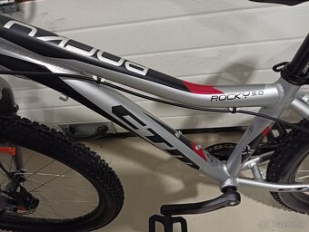 CTM Rocky 5.0, kolesá 24" - 6