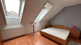 Na prenájom veľký podkrovný 2 izbový byt, balkón, Františkán - 6