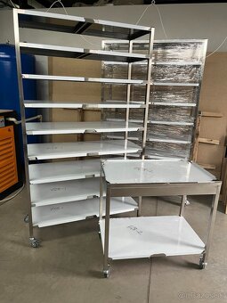 Nerezový regál s policami - 6
