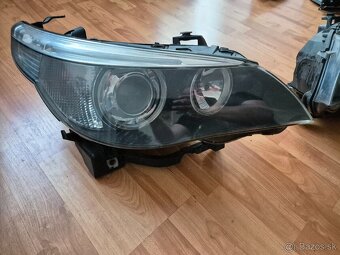 Predám predné svetlá BMW E61 - 6