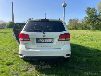 Fiat Freemont AWD 4x4 7miestne Automat AT 125KW Diesel - 6