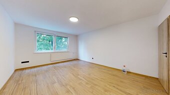 Priestranný, kompletne zrekonštruovaný 3 izbový byt - 6
