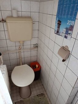 Na predaj 3-izbový byt s podkrovím, garážou a záhradou – Nov - 6