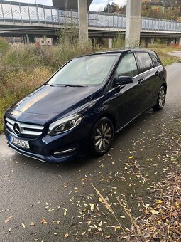 MERCEDES-BENZ B 180 - 6