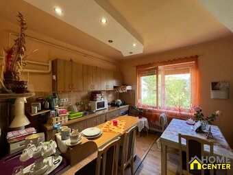 EXKLUSÍVNY PREDAJ 2 izb. rod.domu na 6,5 árovom pozemku,Zemi - 6