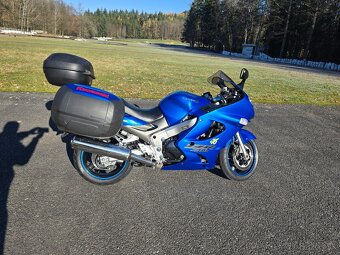 Kawasaki ZZR 1200 - 6