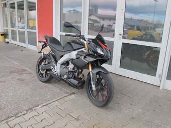 Aprilia Tuono 125 - 6