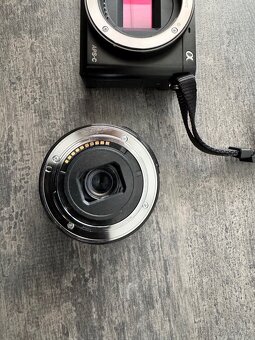 Sony A6000 + (16–50mm a 55–210mm), púzdro LowePro - 6
