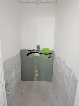 PRENÁJOM OBCHODNÝ / KOMERČNÝ PRIESTOR 80 m2 - 6