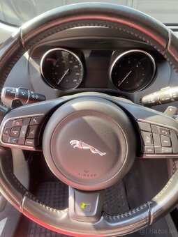 Jaguar F Pace - 6