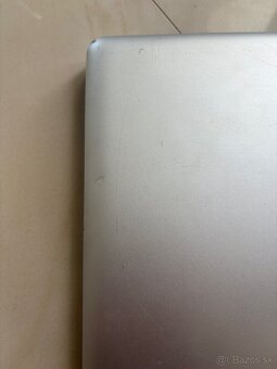 Apple MacBook Air 2011 - 6