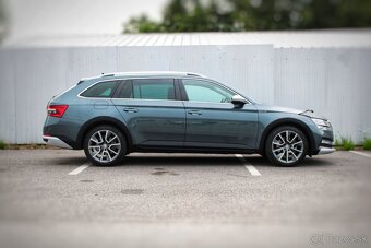 Škoda Superb Combi 2.0 Scout - 6