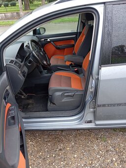 VW Touran Cross - 6