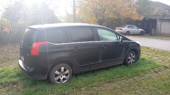 Peugeot 5008 16v 1.6 benzín 115kW - 6