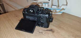 PREDÁM SONY A7RIII V 100% STAVE - 6