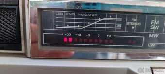Radiomagnetofon HITACHI - 6