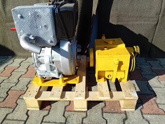 Jednovalcový motor stavostroj - 6