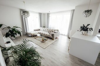 Na predaj luxusný komplet zariadený 3-izbový byt – Fončorda - 6