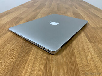 Predám Apple Macbook Air 13" 128gb - 6