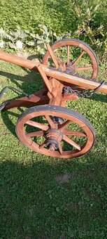 Starý drevený konský pluh - 6